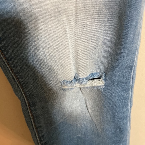 California Vintage ankle jeans size 7 junior stressed out.Great Christmas gift. - Picture 4 of 11